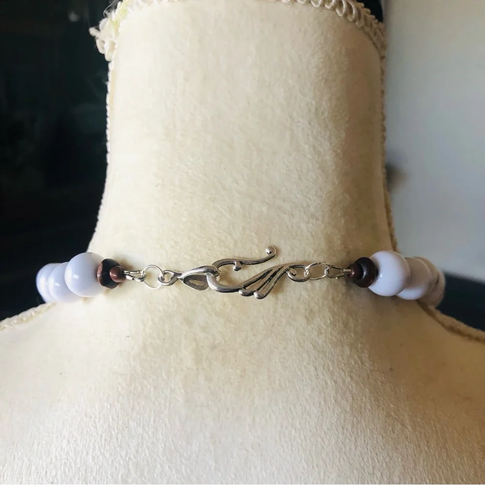 Handcrafted repurpose mixed material chunky bead necklace - Picture 6 of 9